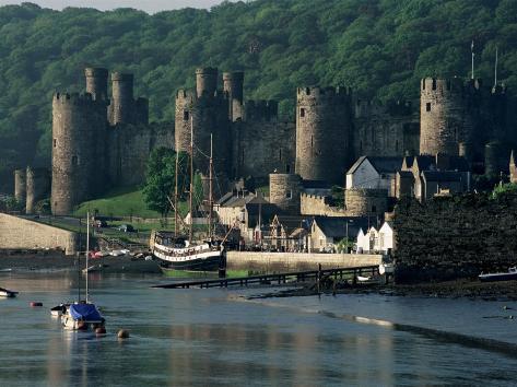 Conwy Castle, Unesco World Heritage Site, Conwy, Gwynedd, Wales, United Kingdom Photographic Print
