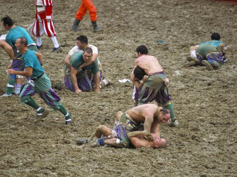 bruno-morandi-football-in-16th-century-style-calcio-storico-fiorentino-florence-tuscany-italy.jpg