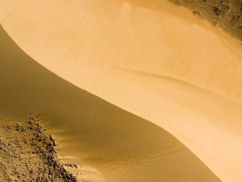  - michael-fay-the-sand-dunes-are-big-and-beautiful-in-the-middle-of-the-sahara-niger