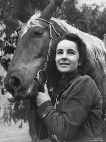 actress on horse
