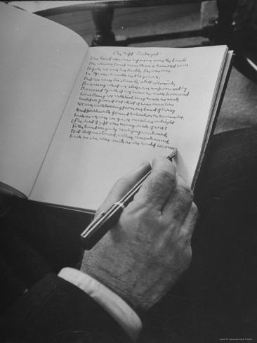 is robert frost some intimate poet essay is robert frost the affectionate poet essay
