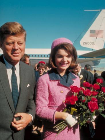 art-rickerby-president-john-f-kennedy-standing-with-wife-jackie-after-their-arrival-at-the-airport.jpg