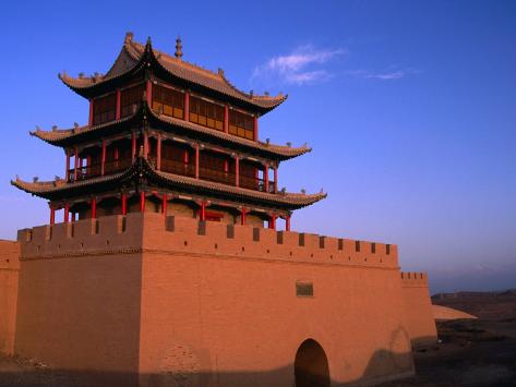 keren-su-tower-on-the-west-end-of-the-great-wall-of-china-at-jia-yu-guan-pass-jiayuguan-china.jpg