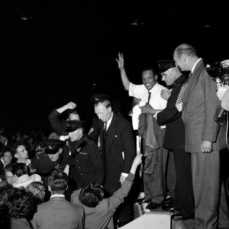 1950s-jazz-performers-lionel-hampton-band-leader-at-the-empress-hall-in-london.jpg