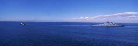 Battleship Island on Battleship Being Towed In The Sea  Uss Iowa  Rhode Island Sound  Usa