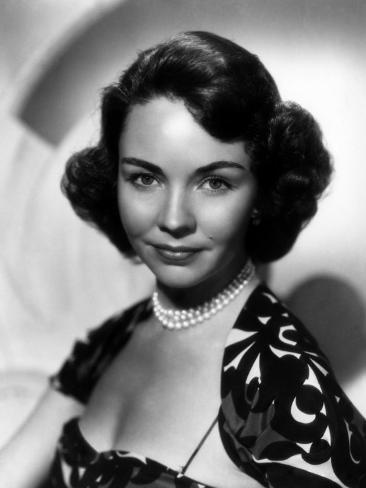 Jennifer Jones, Late 1940s Premium Poster - jennifer-jones-late-1940s