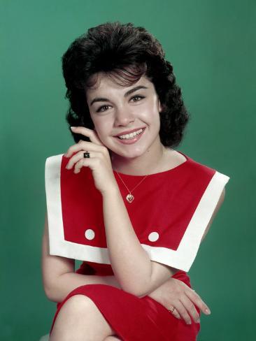 http://imgc.allpostersimages.com/images/P-473-488-90/37/3708/E9ZAF00Z/posters/annette-funicello.jpg