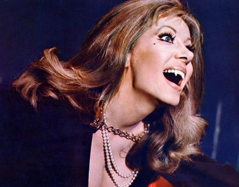 Ingrid+pitt+gallery