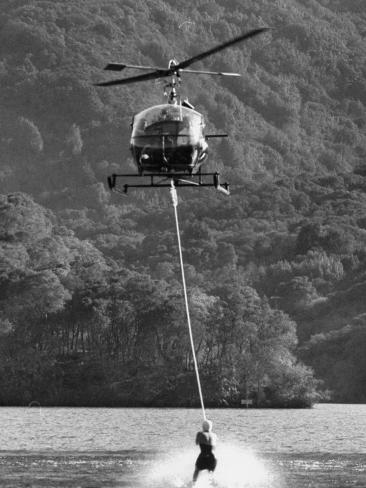 helicopter-being-used-for-ski-towing.jpg