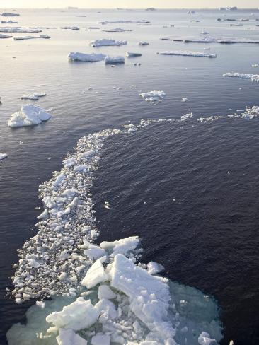  - james-hager-icebergs-off-antarctic-peninsula-antarctica-polar-regions