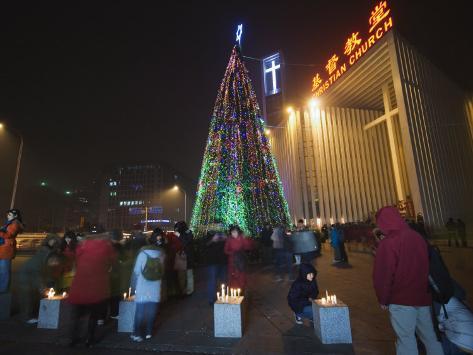 kober-christian-christmas-tree-and-decorations-at-a-christian-church kober-christian-christmas-tree-and-decorations-at-a-christian-church