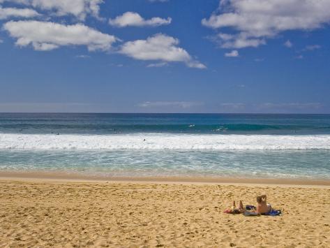 couple enjoying hawaiian nudeist beach arya from eragon naked