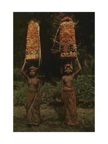 balinese women