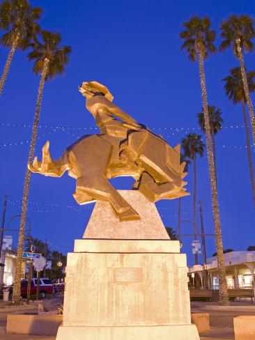 jack knife sculpture by ed mell main street arts district Main Street Arts District 366x488