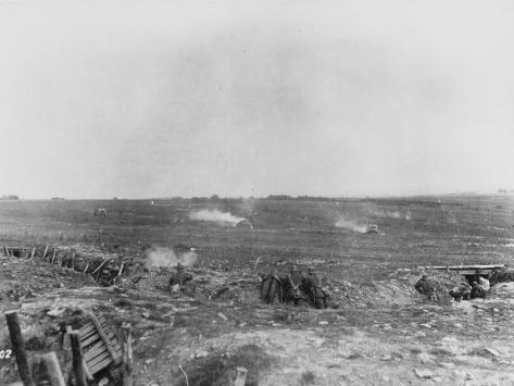 robert-hunt-german-tank-attack-on-the-western-front-during-world-war-i.jpg