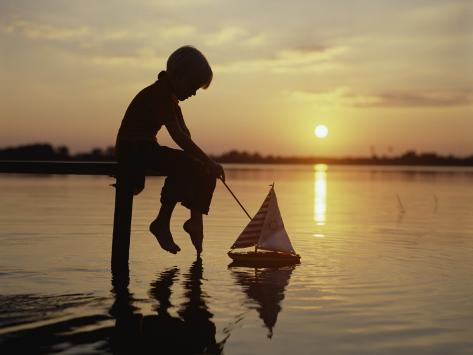 dennis-hallinan-silhouette-of-boy-sittin