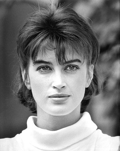 Amanda Pays
