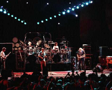 [Image: grateful-dead-drew-noll-1989.jpg]