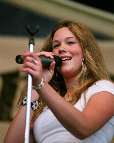 Joss Stone, Shirley Mae Owens, 2004, New Orleans Jazz & Heritage Festival, New Orleans, Louisiana Photo