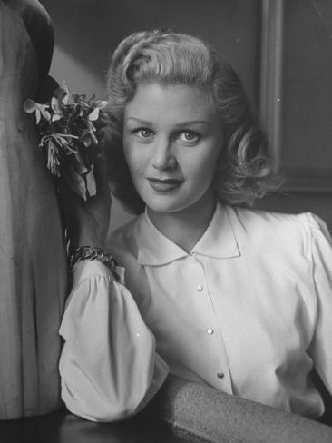 Joan Actress