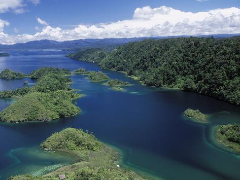 Lake Kutubu