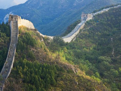 an overview of china and the great wall Great wall's history starts from the spring and autumn period, lasting 2,700 years, and it was built by over 20 states in several dynasties till qing dynasty. an overview of china and the great wall Great wall's history starts from the spring and autumn period, lasting 2,700 years, and it was built by over 20 states in several dynasties till qing dynasty.