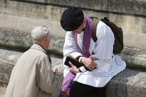 holy-confession-at-a-traditional-catholic-pilgrimage.jpg (473×315)