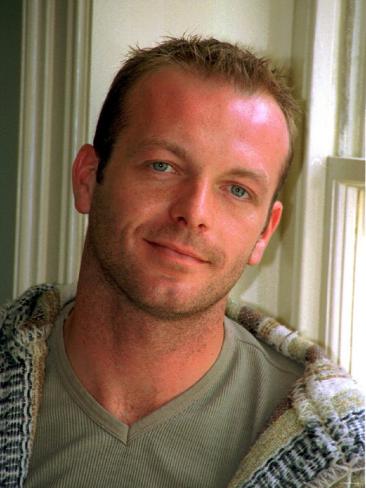 Hugo Speer Full Monty Actor in Soho London June 1998 Sonstiges