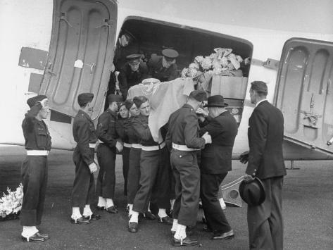 Men Lifting Count Folke Bernadotte's Coffin from the Plane Premium Photographic Print
