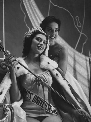 miss-peru-gladys-zender-winner-of-miss-u
