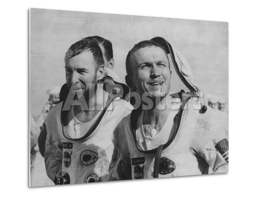 Astronauts James A Lovell Jr And Frank Borman Arriving On Uss Wasp Of Gemini 7 Flight Premium Photographic Print At Allposters Com Astronauts James A Lovell Jr And Frank Borman Arriving On Uss Wasp Of Gemini 7 Flight Premium Photographic Print At Allposters Com