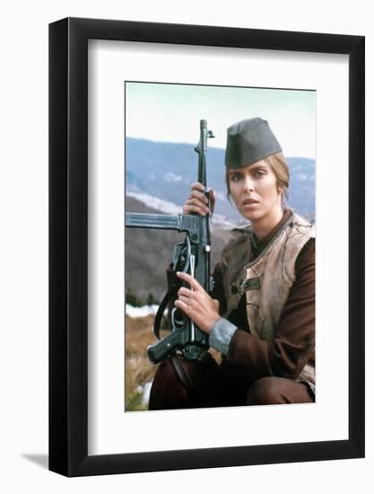 10 FROM NAVARONE, 1978 directed by GUY HAMILTON with Barbara Bach (photo)-null-Framed Photo