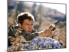 10 FROM NAVARONE, 1978 directed by GUY HAMILTON with Harrison Ford (photo)-null-Mounted Photo