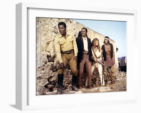 100 RIFLES, 1969 directed by TOM GRIES with Jim Brown, Burt Reynolds and Raquel Welch (photo)-null-Framed Photo