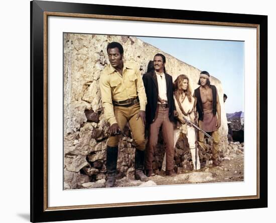 100 RIFLES, 1969 directed by TOM GRIES with Jim Brown, Burt Reynolds and Raquel Welch (photo)-null-Framed Photo