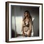 100 RIFLES, 1969 directed by TOM GRIES with Raquel Welch (photo)-null-Framed Photo