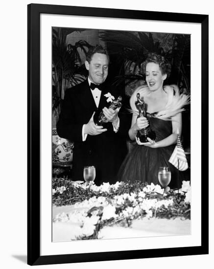 11th Annual Academy Awards, 1938. Spencer Tracy "Boys Town" with Bette Davies "Jezabel"-null-Framed Photographic Print