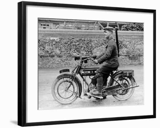 1918 500Cc Bsa Wd Motorcycle, (C1918)-null-Framed Photographic Print