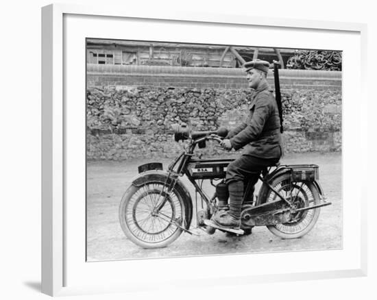 1918 500Cc Bsa Wd Motorcycle, (C1918)-null-Framed Photographic Print