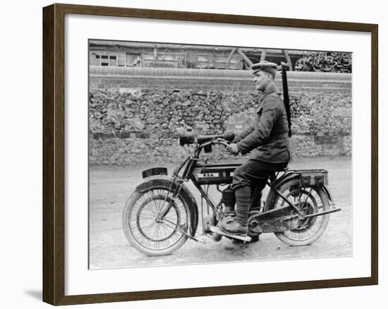 1918 500Cc Bsa Wd Motorcycle, (C1918)-null-Framed Photographic Print