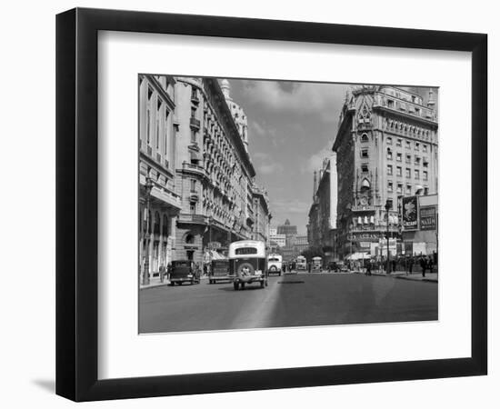 1930s-1940s the Diagonal Norte or the Avenida Roque Saenz Pena Buenos Aires, Argentina-null-Framed Photographic Print