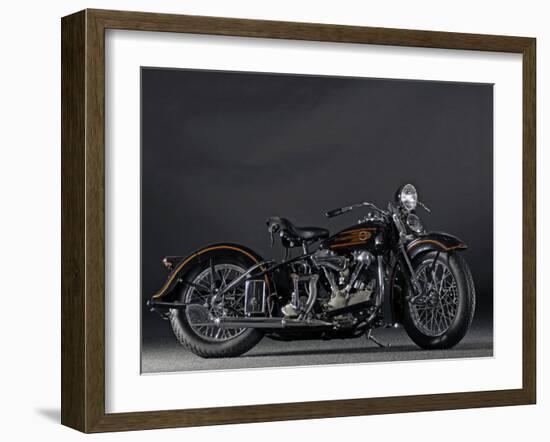 1937 Harley Davidson ELS Knucklehead-S^ Clay-Framed Photographic Print