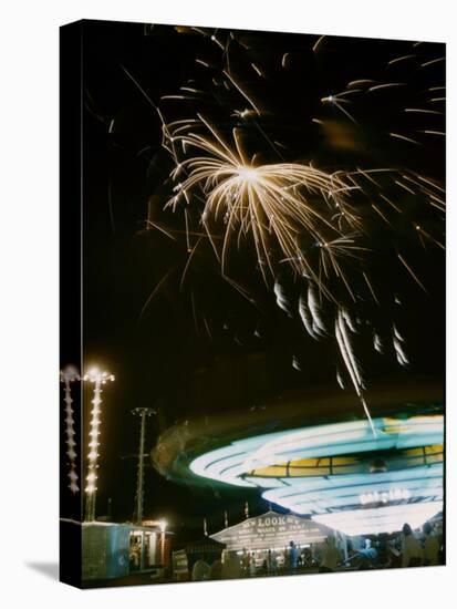 1955: Fireworks Display over Iowa State Fair, Des Moines, Iowa-John Dominis-Stretched Canvas