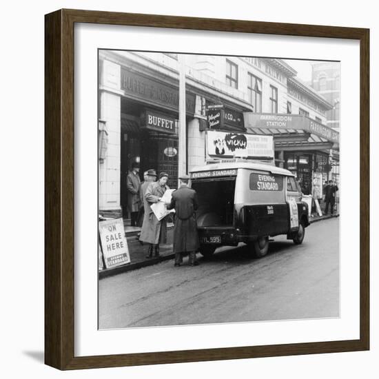 1958 Bedford CA Van Delivering the Evening Standard, London, 1958-null-Framed Photographic Print