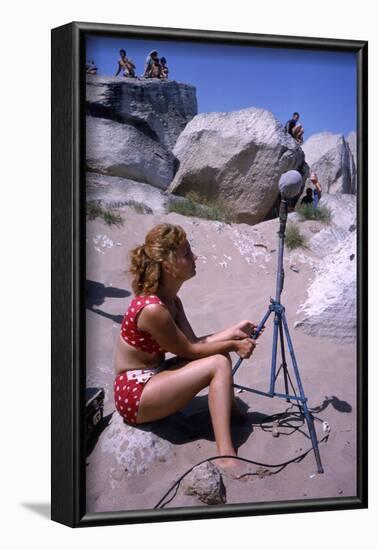 1965: Working on Set of Mosfilm Movie 'Doctor Dolittle', Russia-Dmitri Kessel-Framed Photographic Print