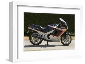 1989 Kawasaki ZX10E-null-Framed Photographic Print