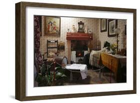 19th Century Cottage Interior, Arran Heritage Museum, Brodick, Arran, North Ayrshire, Scotland-Peter Thompson-Framed Photographic Print