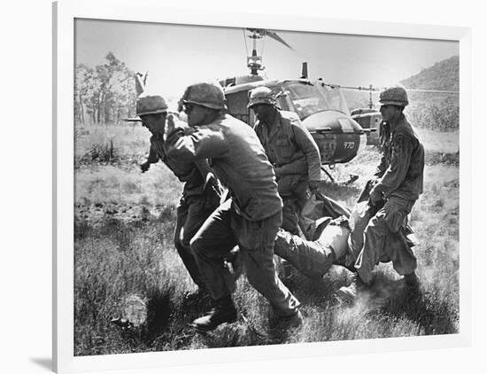 1st Cavalry Division-Peter Arnett-Framed Photographic Print