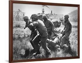 1st Cavalry Division-Peter Arnett-Framed Photographic Print