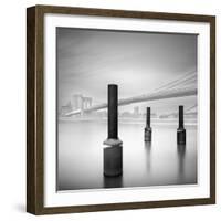 3 Postes en Brooklyn Bridge-Moises Levy-Framed Photographic Print